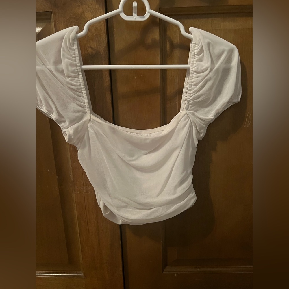 Princess Polly white puff sleeve top size 4